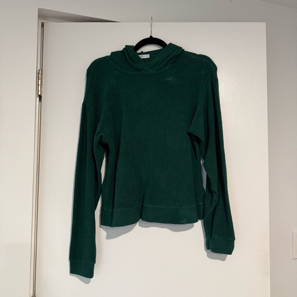 Stateside Tops - Stateside Sherpa Cropped Side Slit Hoodie in Rainforest